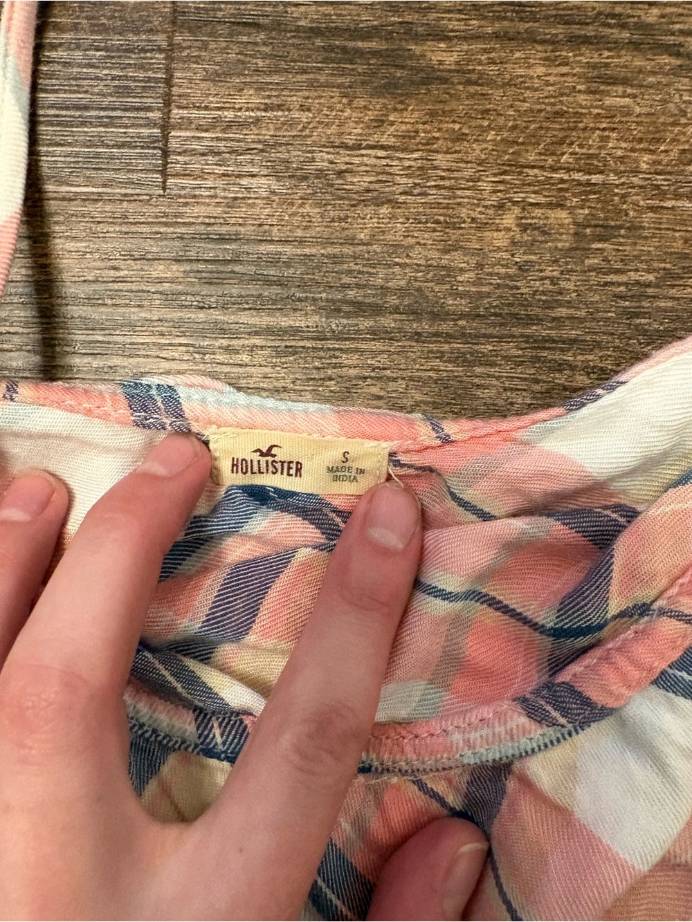 Women’s VINTAGE Hollister Pink Plaid Ruffle Cami Top - Picture 2 of 3